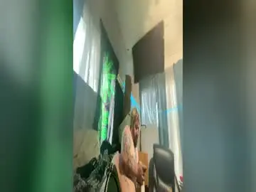 Chaturbate Best live sex cam show of kinkybiguy14