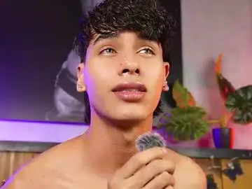 Chaturbate Adult Video Chat of andrewortix