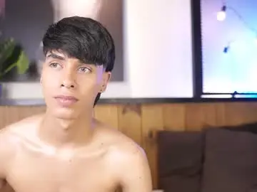Chaturbate Watch Live Sex Cams of andrewortix
