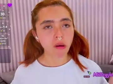 Chaturbate Free Porn Cam of milleyjones_