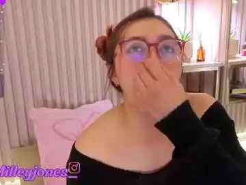 Chaturbate Live Porn of milleyjones_