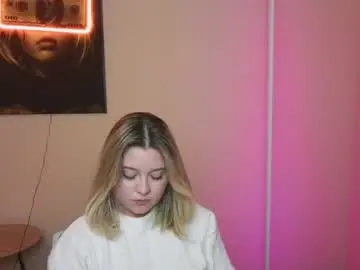 Chaturbate Live Sex Cam of kyliemee