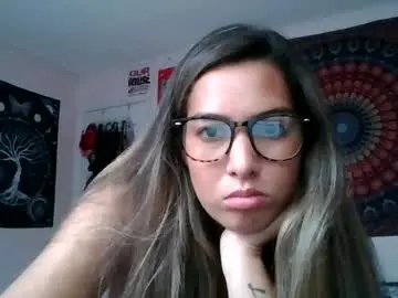 Chaturbate Nude Webcam of naughtynadia52