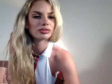 Chaturbate Live Sex Cam of nicolesarahx