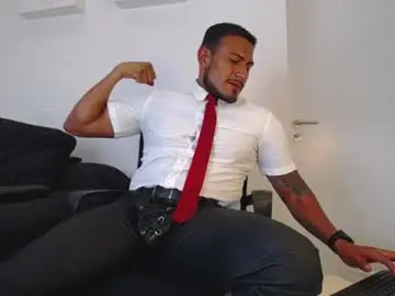 Chaturbate Free Live Porn of willsandler1