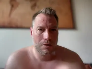 Chaturbate Live Sex Cam of chris2024x