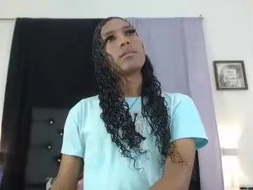 Chaturbate Nude Webcam of mia_hiills