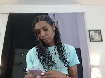 Chaturbate Watch Live Sex Cams of mia_hiills