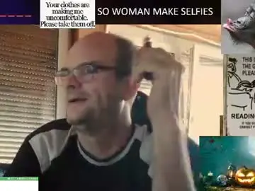 Chaturbate Live Sex Cam of r_2d2_