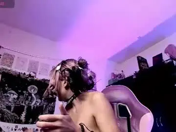 Chaturbate Free Porn Cam of dolly_bones