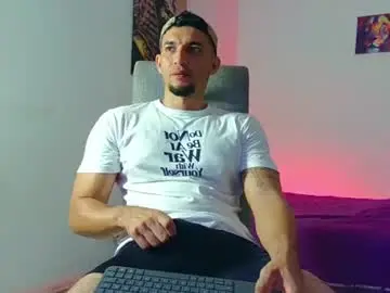 Chaturbate Live Sex Cam of fabi_calde