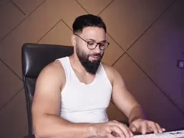 Chaturbate Free Live Porn of glennmasters