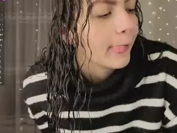 Chaturbate Live Sex Cam of lilyrose1_