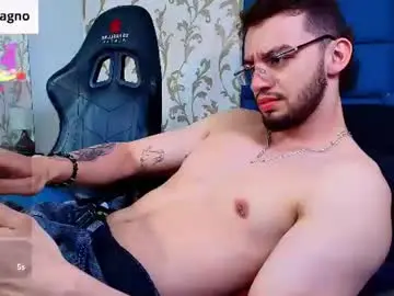 Chaturbate Adult Webcams of michael_magno