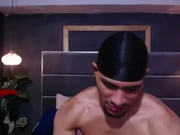 Chaturbate Private Sex Chat of adam_fit19cm