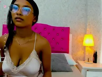 Chaturbate Live Sex Cam of karina_calderon