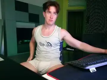 Chaturbate Live Sex Cam of christianlevine_