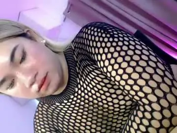 Chaturbate Live Sex Cam of crazy_vixen