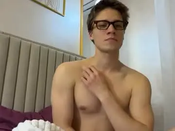 Chaturbate Nude Webcam of forrestgamp