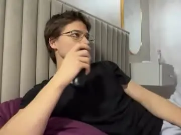 Chaturbate Sex Cam of forrestgamp