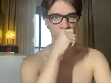 Chaturbate Adult Webcam of forrestgamp