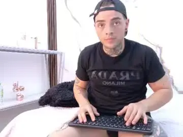 Chaturbate Live Sex of nauro_reyes