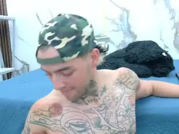 Chaturbate Live Sex Cam of nauro_reyes