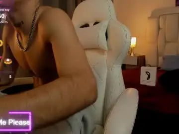 Chaturbate Free Porn Cam of nextboywell1
