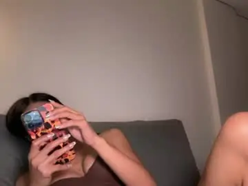 Chaturbate Free Porn Cam of zoe_hermes