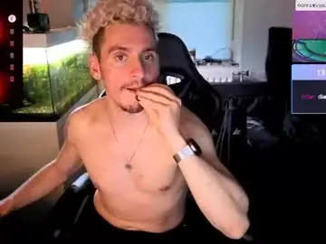 Chaturbate Adult Video Chat of rayzel31