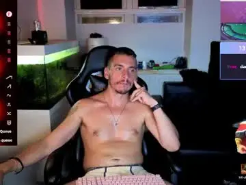 Chaturbate Nude Webcam of rayzel31