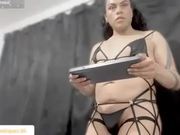 Chaturbate Free Porn Cam of ariana_rodriguez_