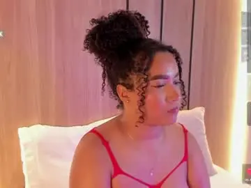 Chaturbate Best live sex cam show of cloe_25