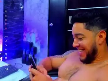 Chaturbate Live Sex Cam of dixon_ray_