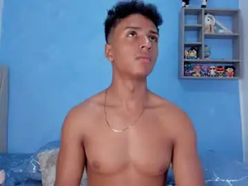 Chaturbate Watch Live Sex Cams of magnusking_