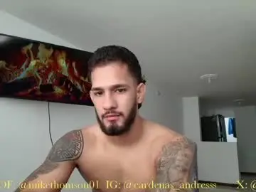 Chaturbate Nude Webcam of mikethomson01