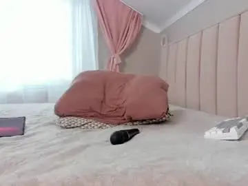 Chaturbate Live Sex Cam of mimi_lissa