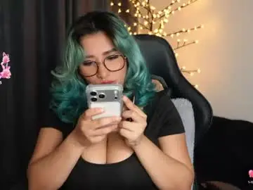Chaturbate Live Sex Cam of nymphadora__