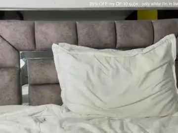 Chaturbate Nude Webcam of _reiner