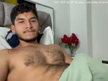 Chaturbate Live Sex Cam of _reiner