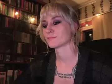 Chaturbate Nude Webcam of retromarie