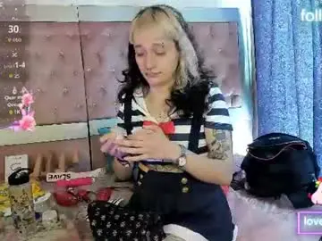 Chaturbate Nude Webcam of sweet_emmili