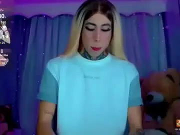 Chaturbate Live Sex Cam of oliviahot01