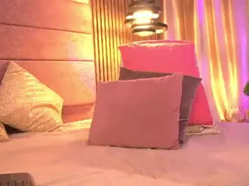 Chaturbate Nude Webcam of chloe_cherry21