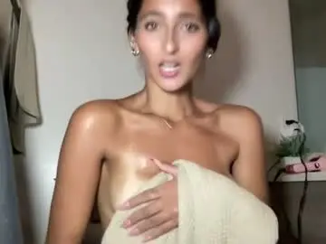 Chaturbate Free Live Porn of leiathorne_