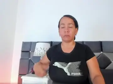 Chaturbate Adult Webcam of _curvy_milf