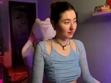 Chaturbate Adult Video Chat of may_may_moon