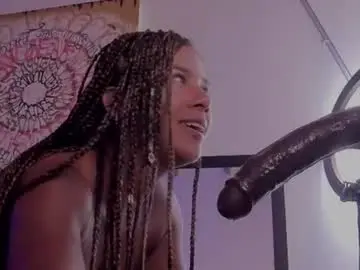 Chaturbate Live Sex Cam of nicollbashel