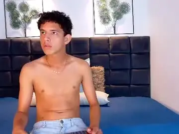Chaturbate Live Sex Cam of fuckingsoulmates1