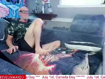 Chaturbate Best live sex cam show of kiveuxmakeu